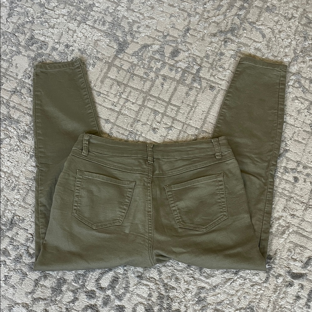 d. jeans Women's Skinny Jeans in Olive or Army Green Ankle Length